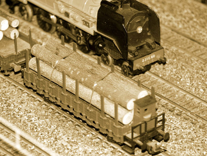 Wagon de bois prt pour le dpart
