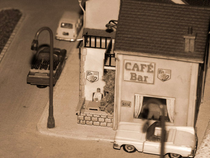 Le " caf-bar " de Saint Julien