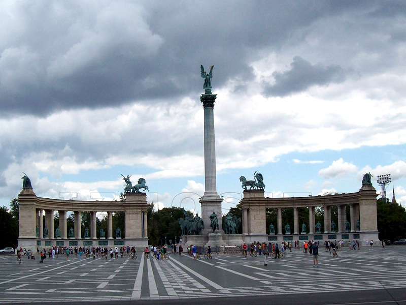 Hsk Tere - Place des Hros - BUDAPEST